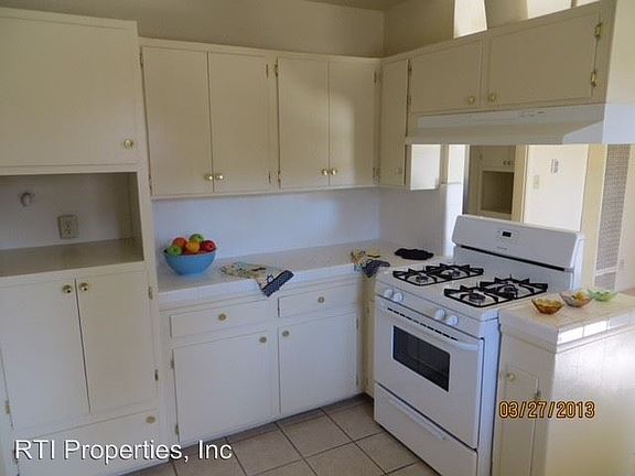 2nd image of 1410 W 227th St APT 4