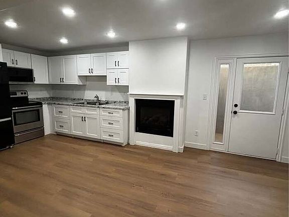 3rd image of 2879 E Ruby Valley Dr