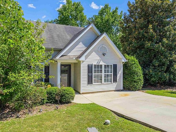 2nd image of 100 Glenlea Ln