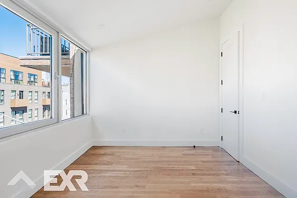 Rented by EXR | media 16