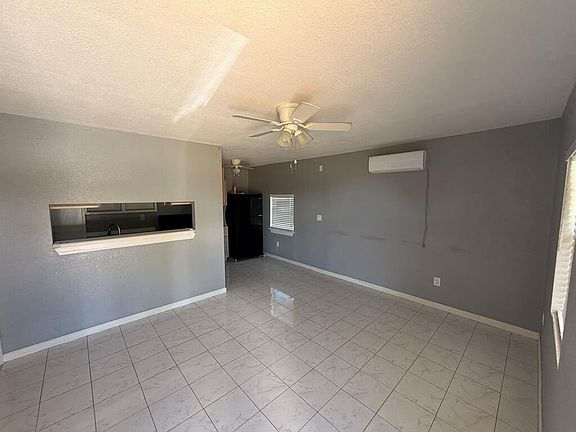 2nd image of 2102 W 3rd St