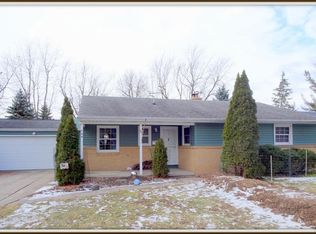 100 Fleetwood Ter, Williamsville, NY