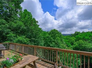 914 Balsam Drive, Newland, NC 28657