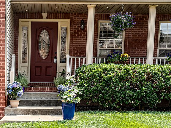 4th image of 2933 Brewster Dr