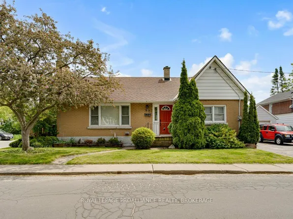 67 Mowat Ave, Kingston, ON K7M 1K2