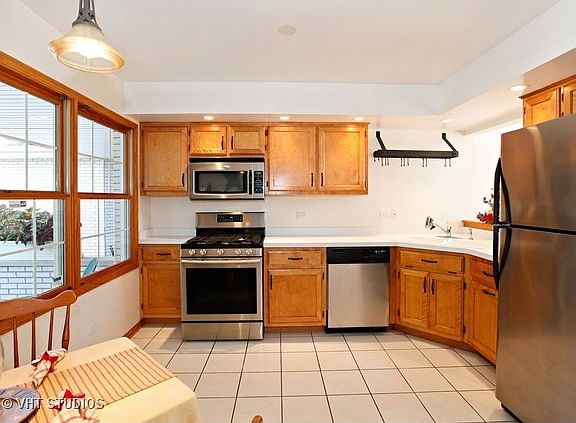 3rd image of 15735 Liberty Ct #1573