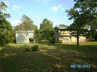 143 Lake View Dr, Smithville, TX 78957
