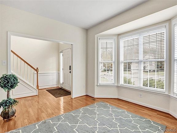 5th image of 11555 Charles Towne Dr