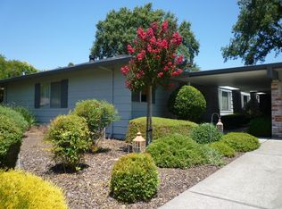 340 Twin Lakes Dr, Santa Rosa, CA 95409