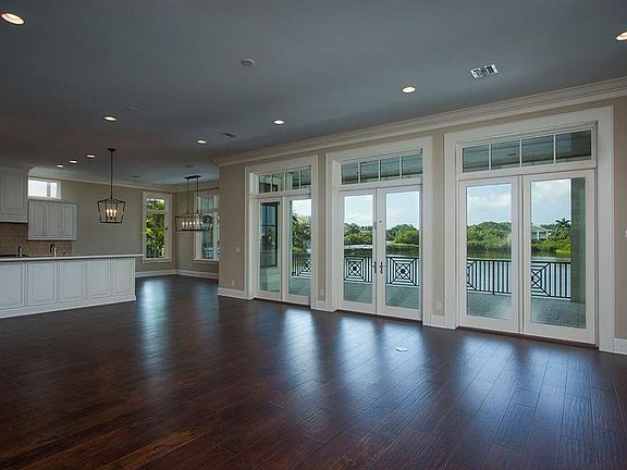 5th image of 5014 W San Miguel St