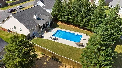 91 Round Rock Cir NE — Photo 2