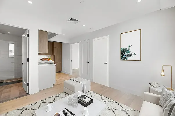 Rented by REAL New York | media 4