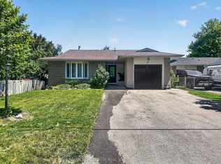 19 Cardwell St, Orangeville, ON L9W2V7