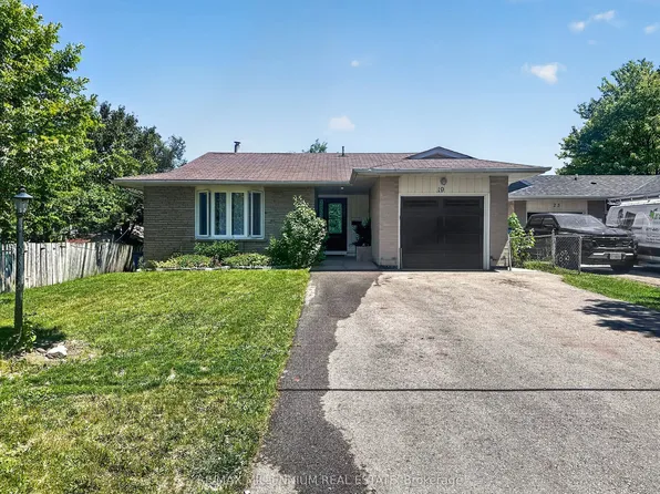 19 Cardwell St, Orangeville, ON L9W 2V7
