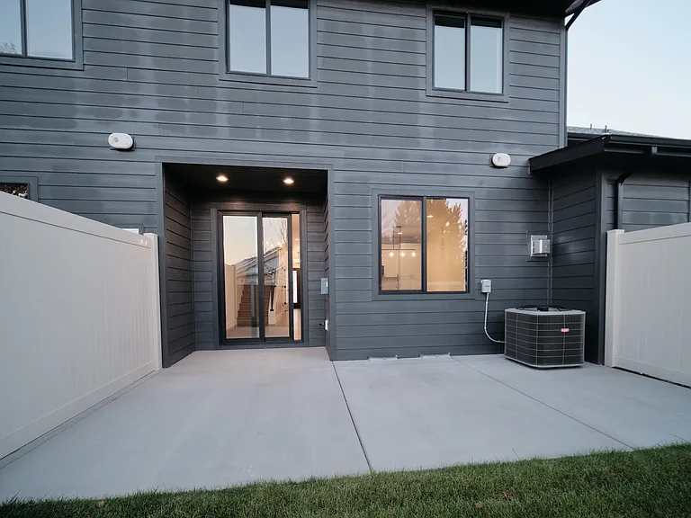 784 W Redwood Ct — Photo 19