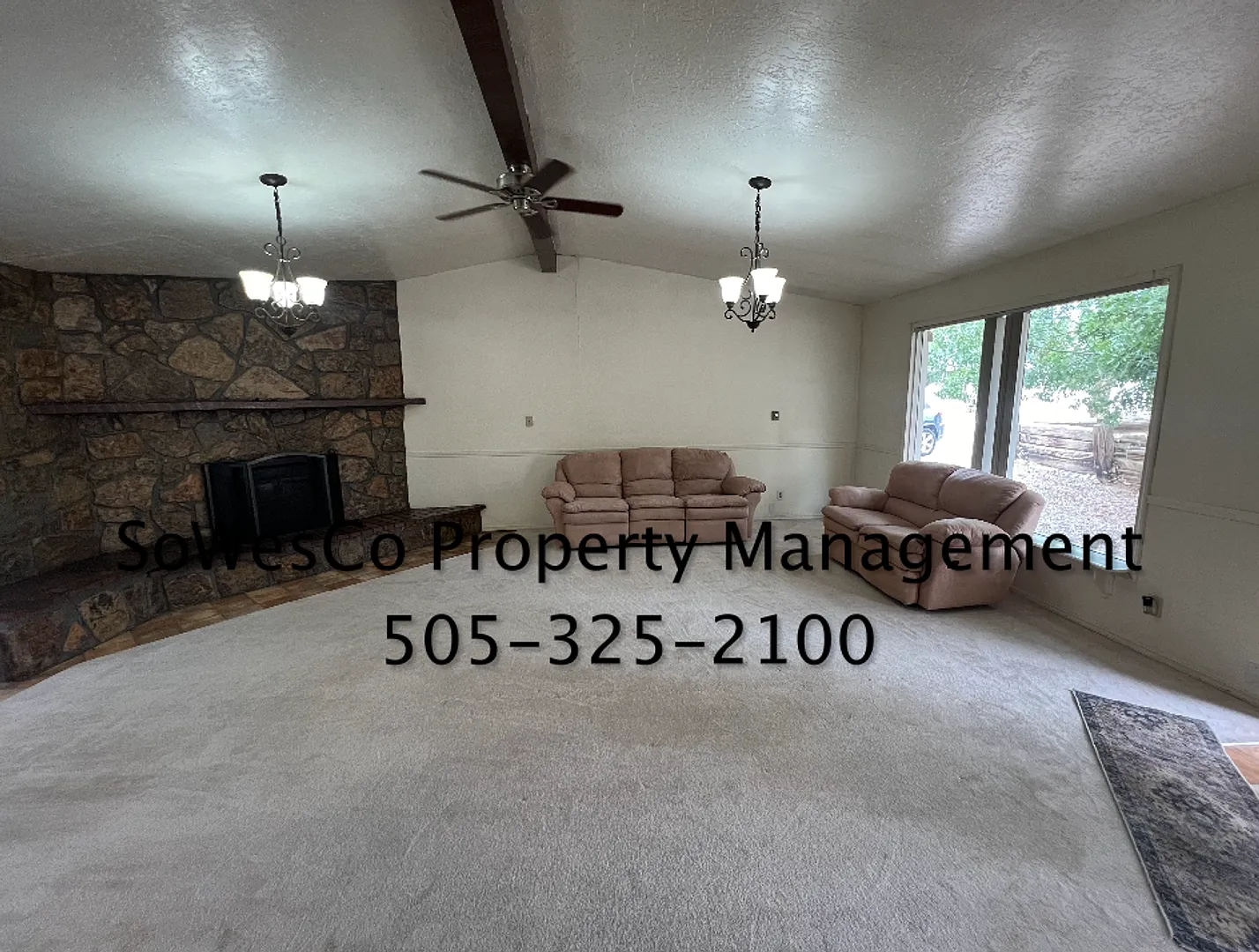 Spacious 2 Bedroom 2 Bath Home in Kirtland — Photo 2
