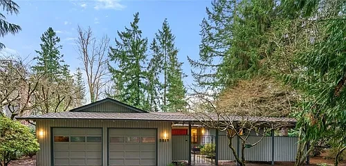 2213 Sahalee Dr W Photo 1