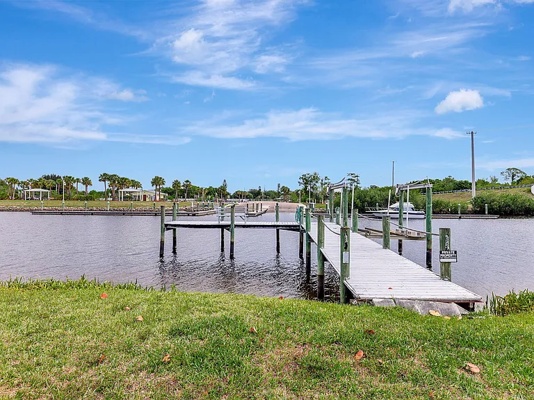 2704 SE Eagle Dr — Photo 45