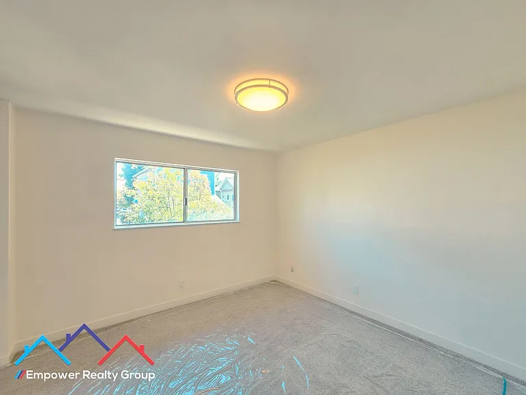 1512 Mozart St #F — Photo 9
