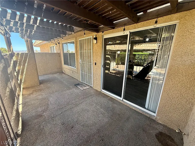 722 Nectarine Ct #0 — Photo 4