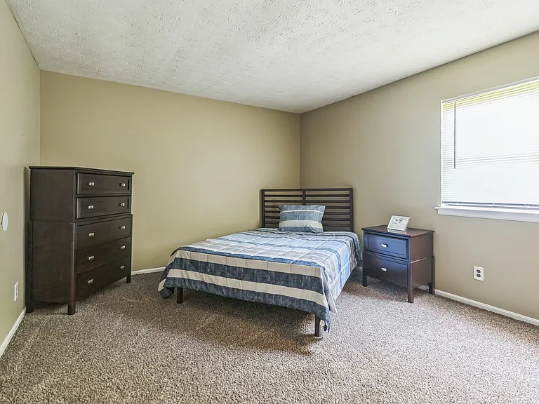 Canter Pointe — Photo 8