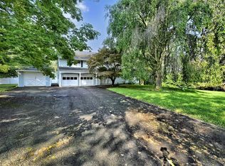 3 Elena Rd, Campbell Hall, NY 10916