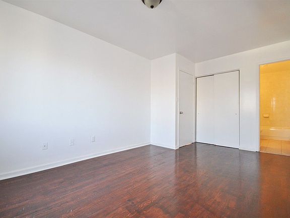 4th image of 10428 Alstyne Ave #3