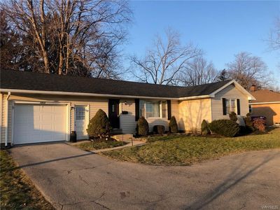 3950 Seneca St, Buffalo, NY, 14224