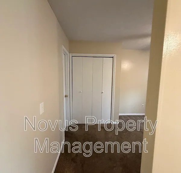 155 Bowen St #7 — Photo 6