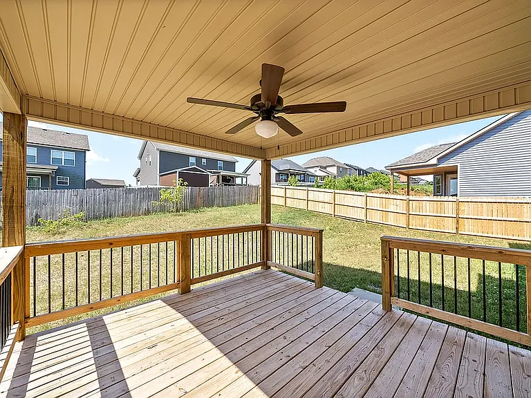 736 Banister Dr — Photo 3