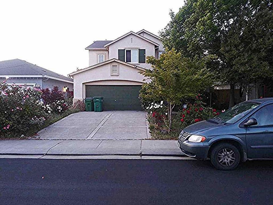 1st image of 3021 Ogden Ln