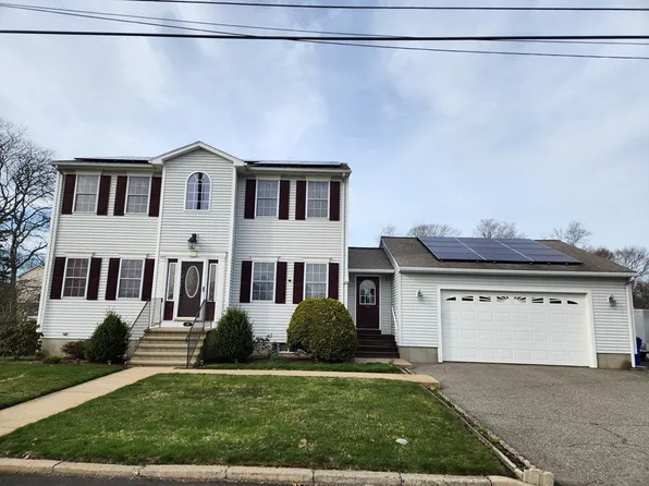 146 Bullock St, Fall River, MA 02723