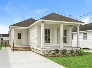 920 Romain St, Gretna, LA 70053