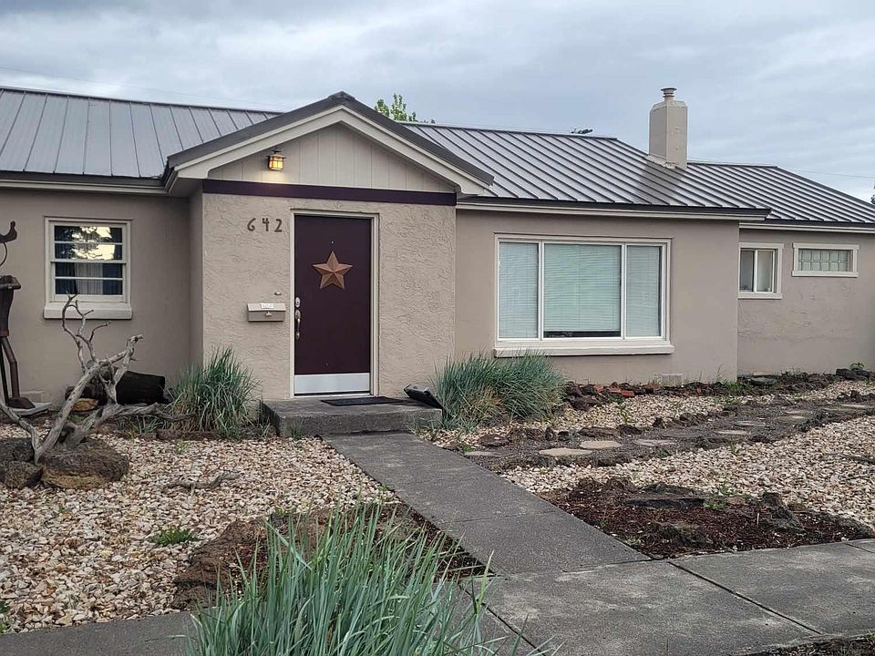 1st image of 642 NW 8th St