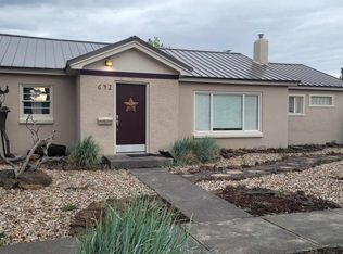 642 NW 8th St, Redmond, OR