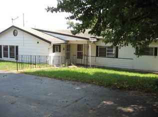 W4033 Crown Rd, Pardeeville, WI 53954