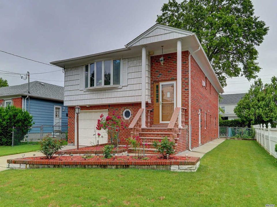 1st image of 54 Bregman Ave #54