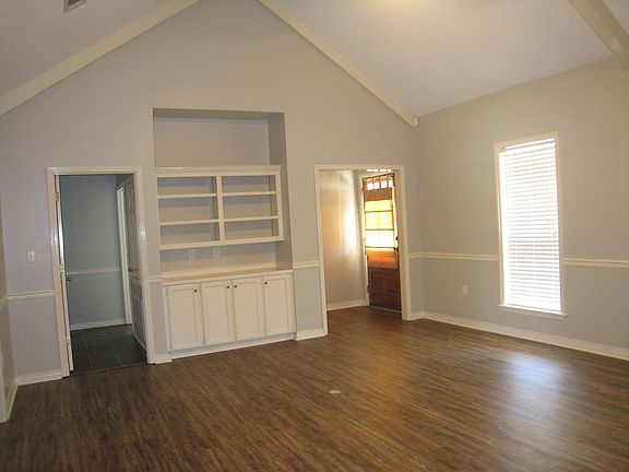 5th image of 419 Green Hills Dr