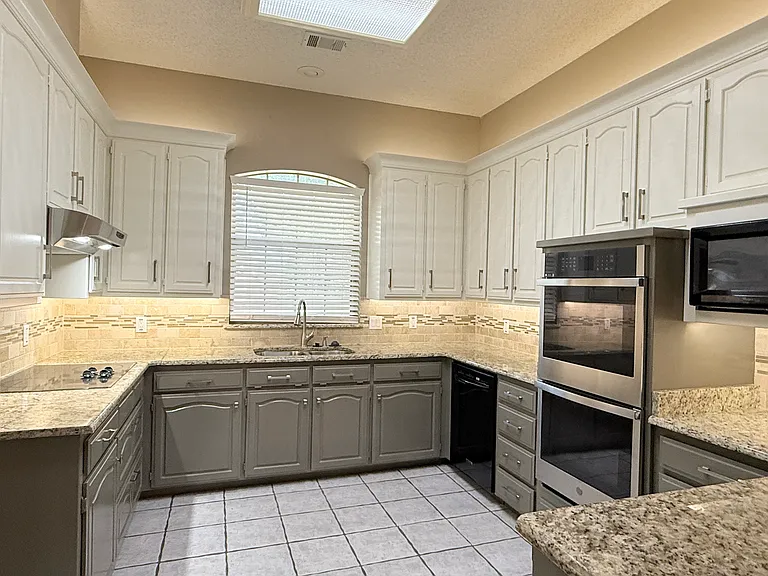 2709 Serenade Ct — Photo 8