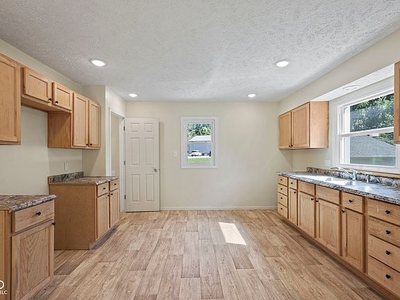 4th image of 2536 W State Road 340