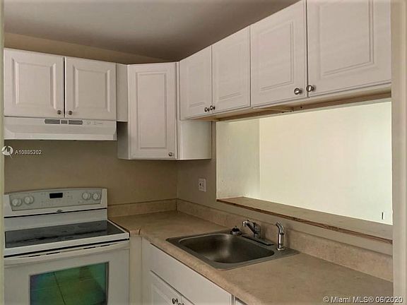 3rd image of 19821 SW 114th Ave APT 220