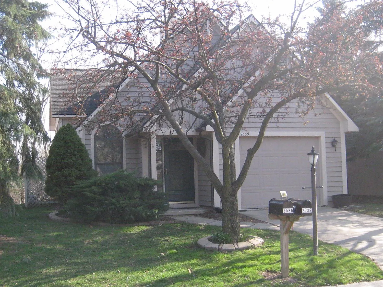 2539 Country Village Ct photo 1