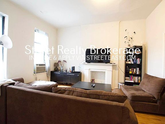 2nd image of 371 Amsterdam Ave APT 4