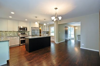 5th image of 3661 Saratoga Ave