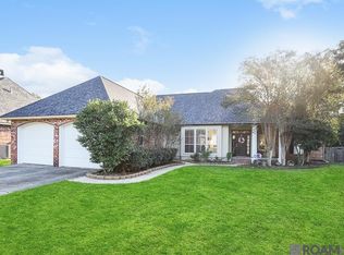 1655 River Run Dr, Denham Springs, LA 70726