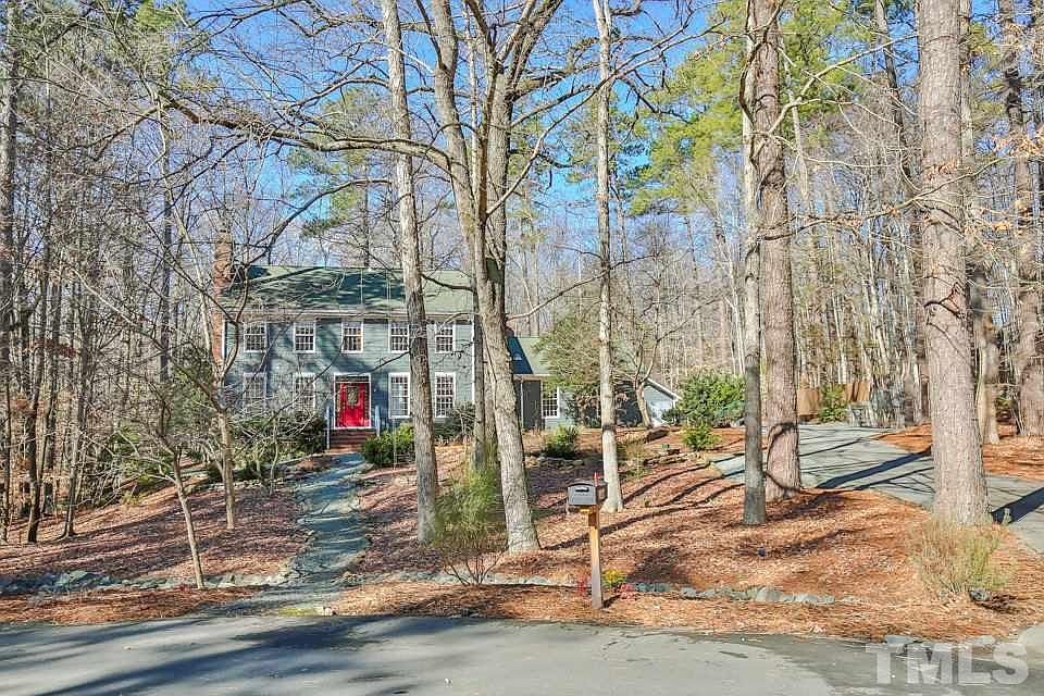 1st image of 106 Foxridge Ct