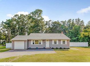 1138 Fienemann Rd, Farmington, CT 06032