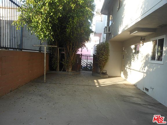 3rd image of 213 S Alexandria Ave APT 10