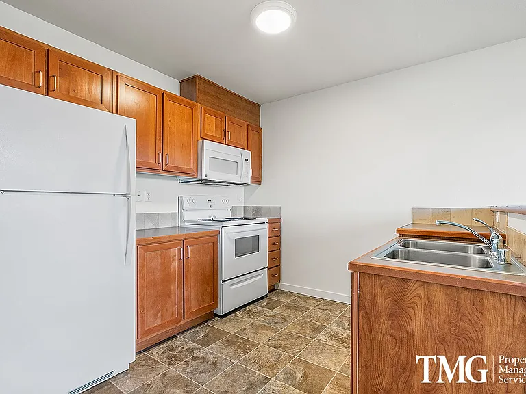 1017 SE 12th Ave — Photo 101