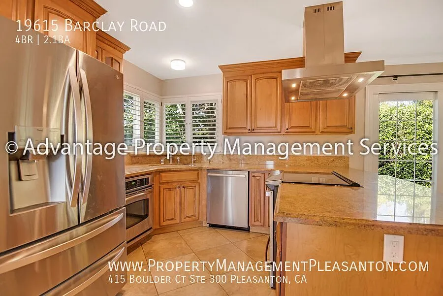 Lovely 4 Bed, 2.5 Bath, 1,758 sq ft house in Castro Valley — Photo 3